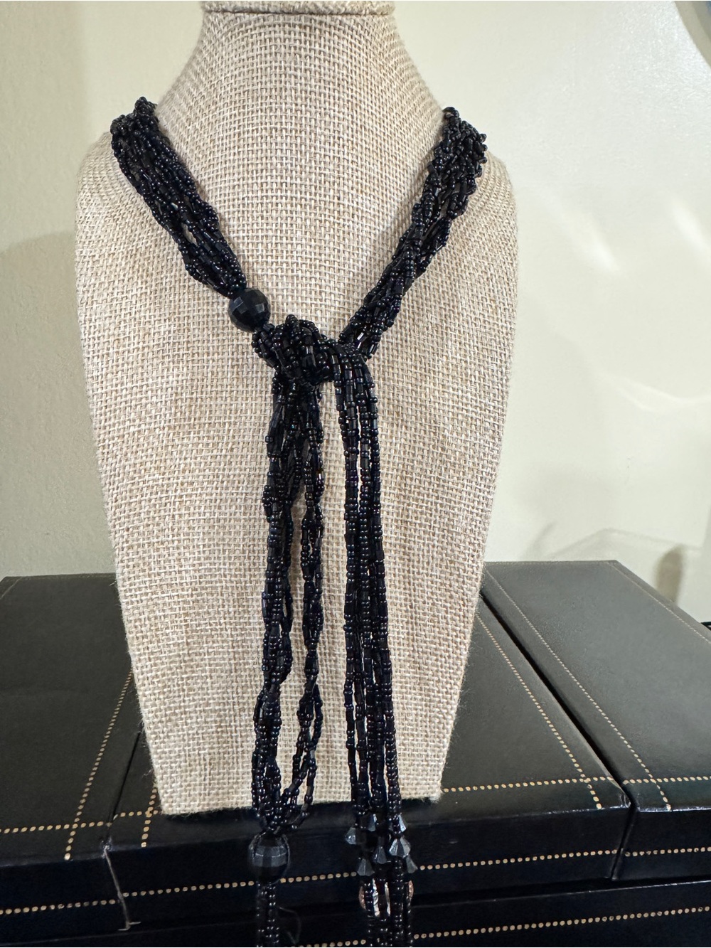 Vintage Elegant Black Beaded Lariat Necklace